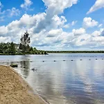 Community Perks Updated Albrightsville Retreat!