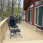 Community Perks Updated Albrightsville Retreat!