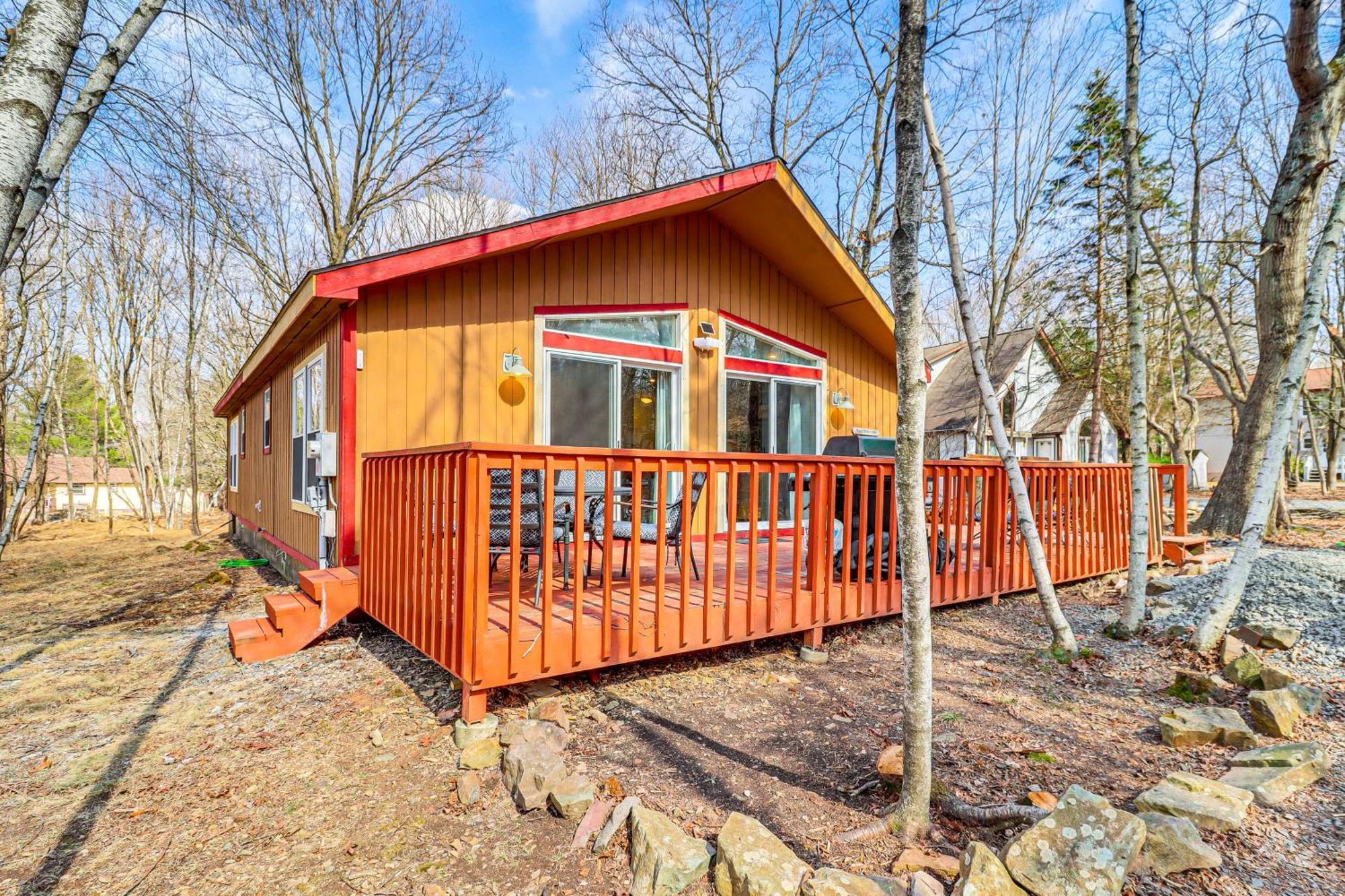 Holiday home Community Perks Updated Retreat! *