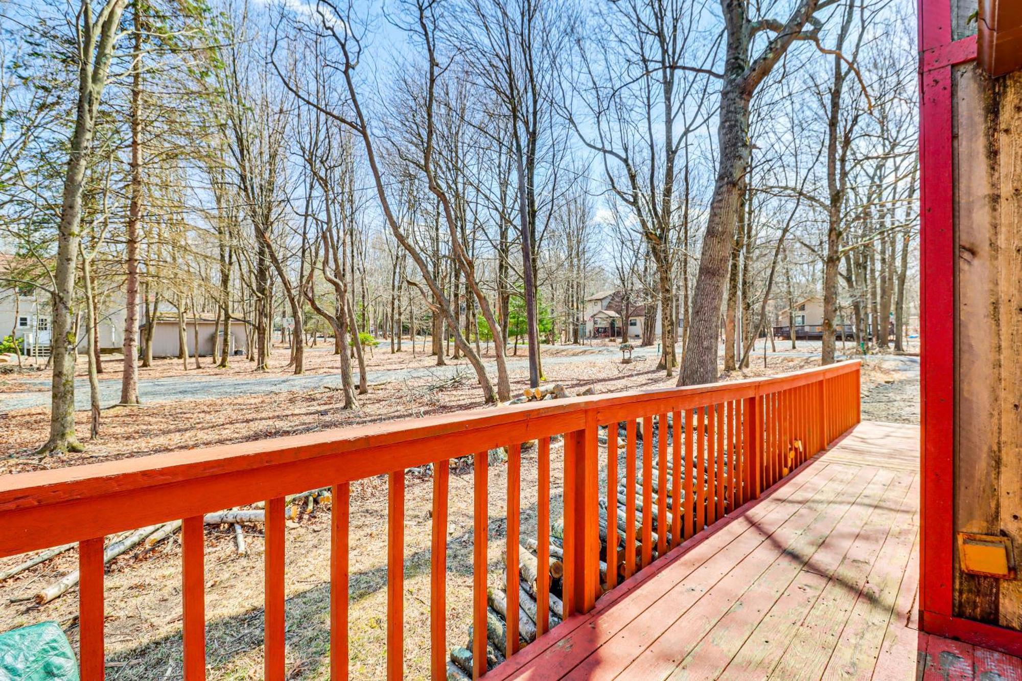 Holiday home Community Perks Updated Retreat! *
